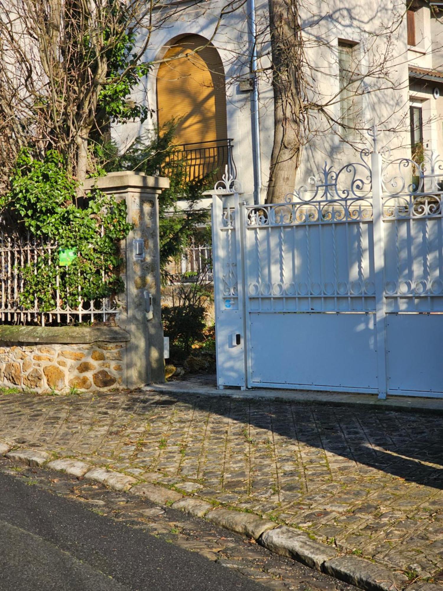 L'Ile Des Prevots Apartment Crosne Exterior photo
